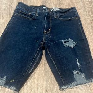 311 shaping skinny jeans